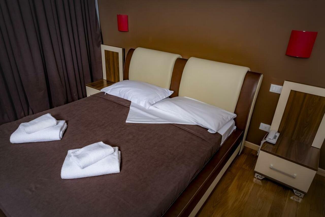 Hotel Trieste Mestre Esterno foto