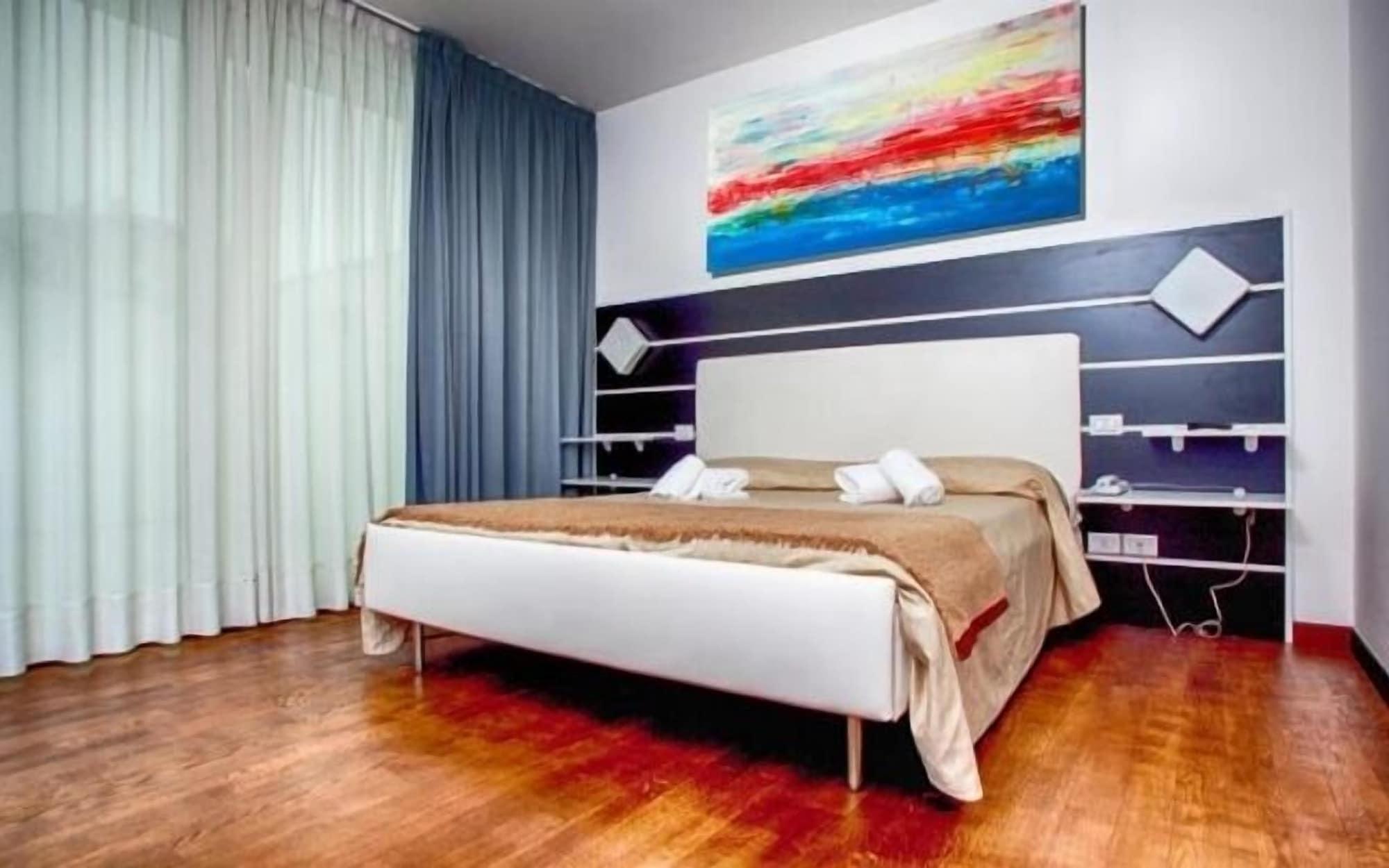 Hotel Trieste Mestre Esterno foto