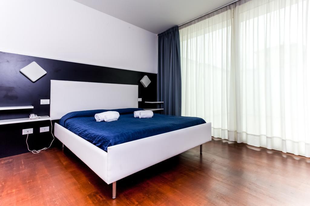 Hotel Trieste Mestre Esterno foto