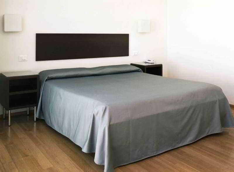 Hotel Trieste Mestre Esterno foto