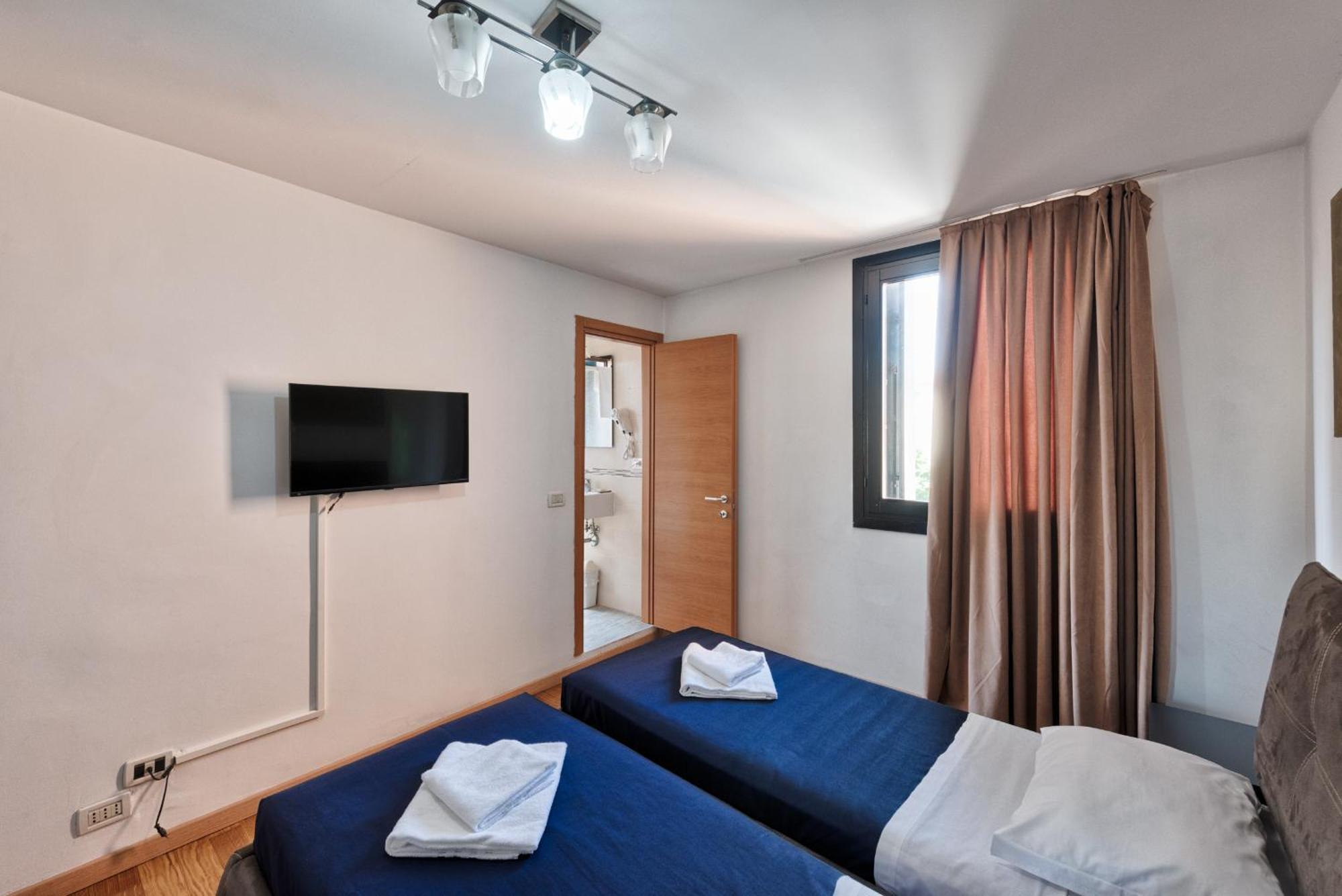 Hotel Trieste Mestre Esterno foto