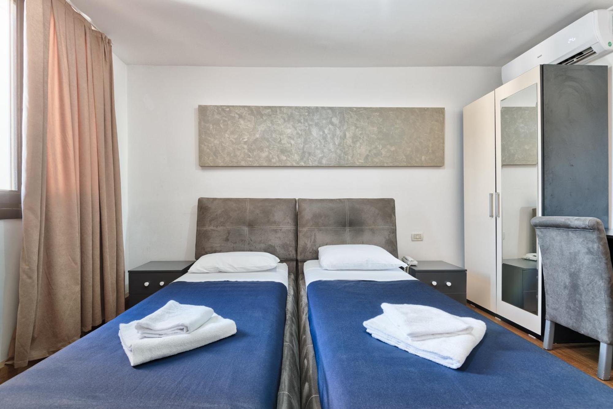 Hotel Trieste Mestre Esterno foto