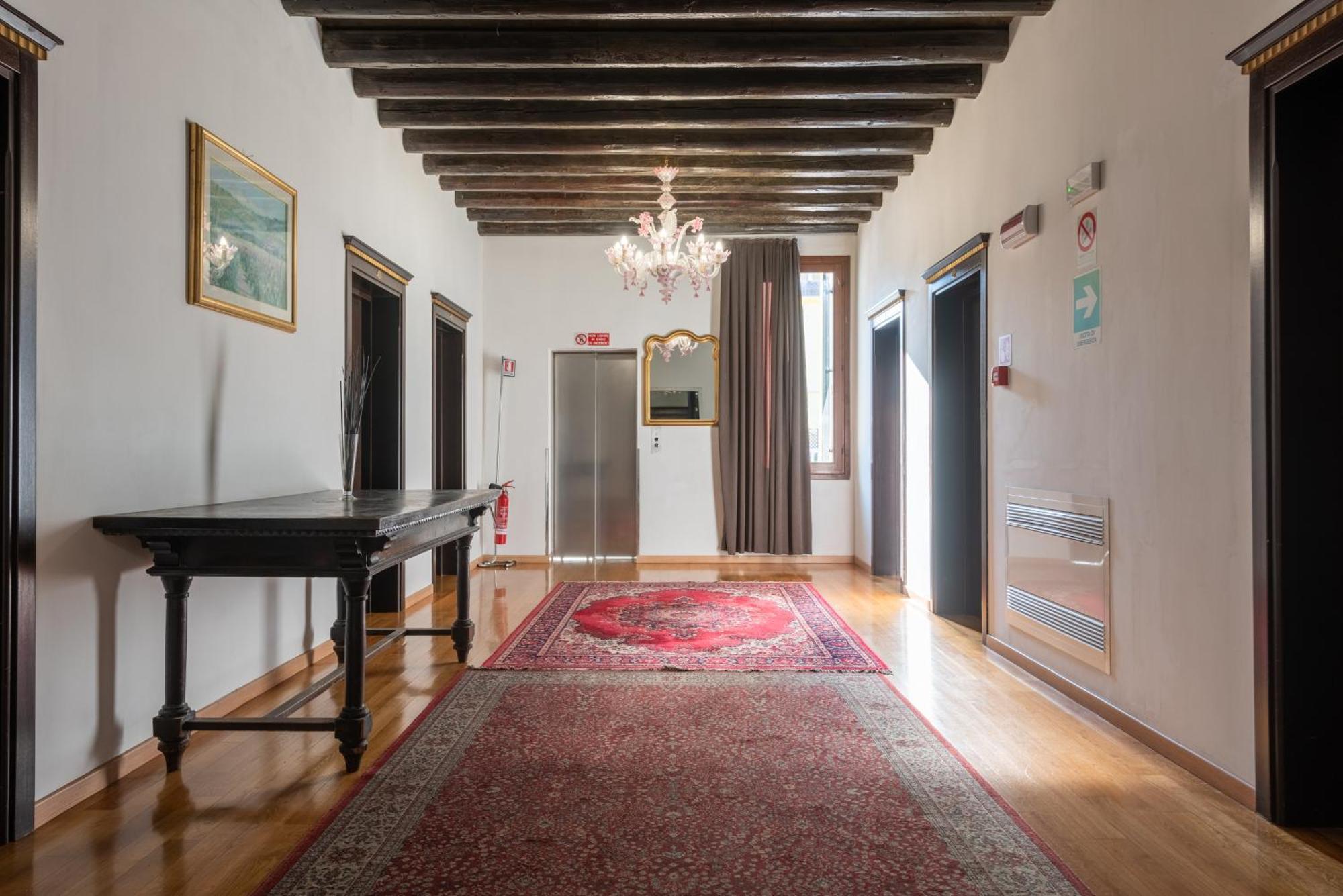 Hotel Trieste Mestre Esterno foto