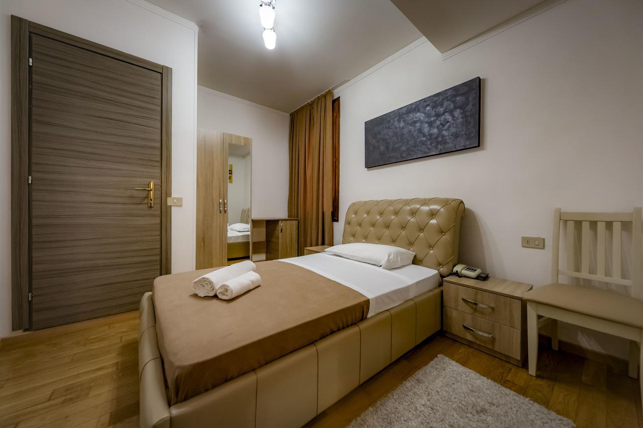 Hotel Trieste Mestre Esterno foto